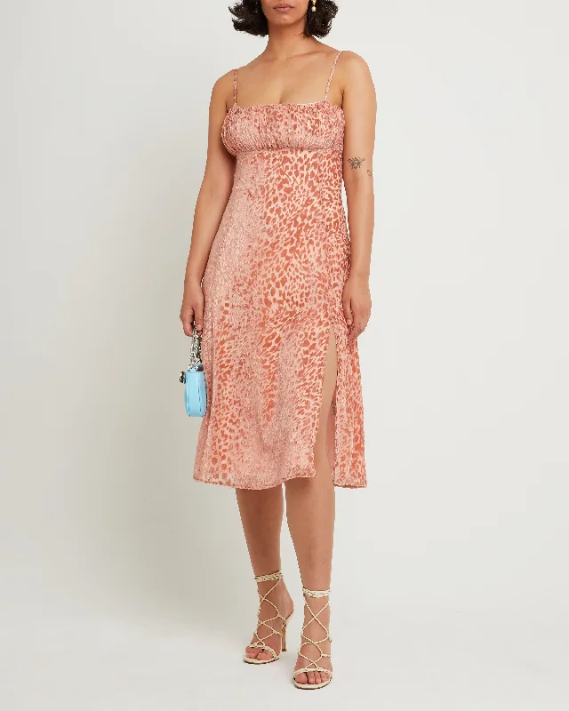 Maxi Dresses with Vintage Paisley Prints for a Retro LookBaxley Dress