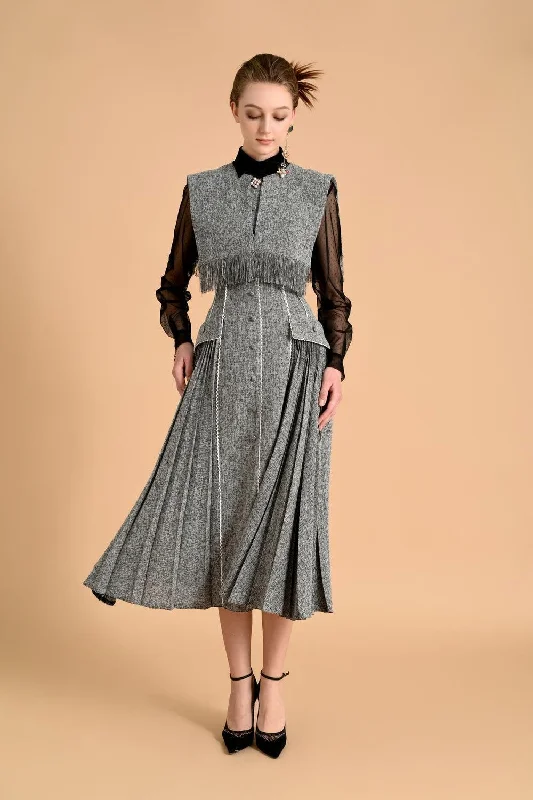 Collared midi dress for a more formal and put - together lookAnaya Fit and Flare Round Neck Tweed Midi Dress Collared midi dress for a more formal and put - together lookAnaya Fit and Flare Round Neck Tweed Midi Dress