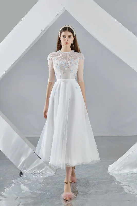 Midi dress for a city break to explore in style and comfortAshlyn A-line Round Neck Organza Midi Dress Midi dress for a city break to explore in style and comfortAshlyn A-line Round Neck Organza Midi Dress