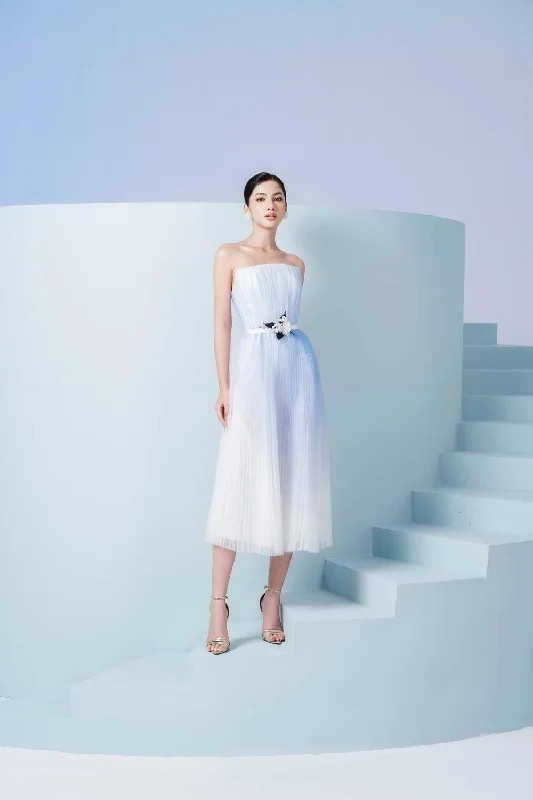 Elastic - waist midi dress for maximum comfort and flexibilityBaron Pleated Straight Across Neck Organza Midi Dress