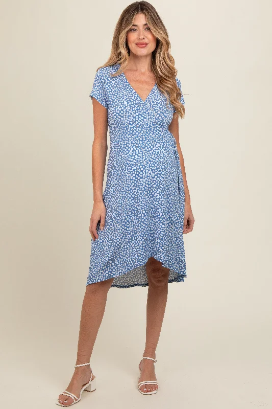 Satin midi dress for a smooth and shiny finishBlue Floral Wrap Maternity Midi Dress Satin midi dress for a smooth and shiny finishBlue Floral Wrap Maternity Midi Dress