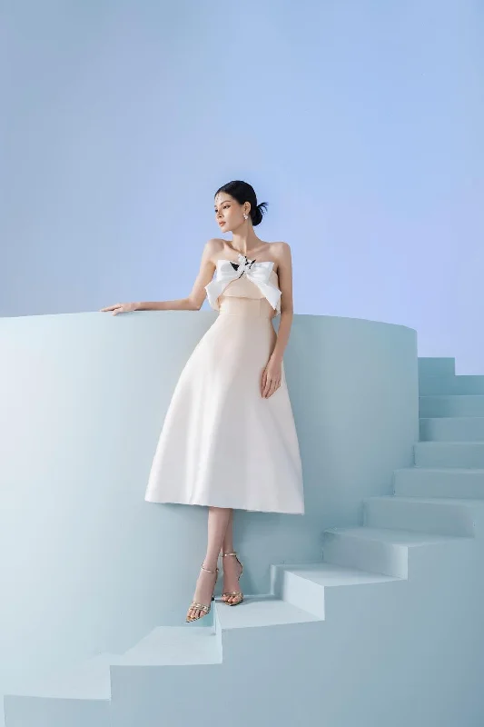 Button - front midi dress in a traditional and classic styleCelina Strapless Straight Across Neck Taffeta Midi Dress Button - front midi dress in a traditional and classic styleCelina Strapless Straight Across Neck Taffeta Midi Dress