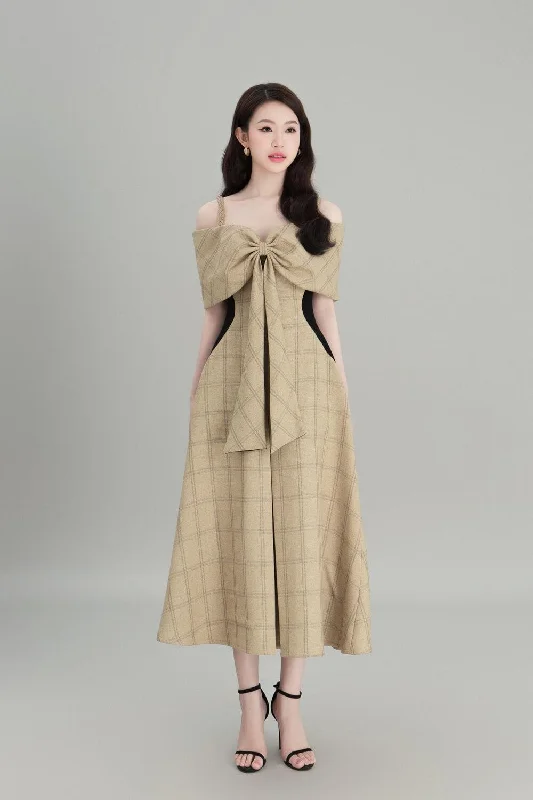 Midi dress for a school event such as a sports day or field tripEllie A-line Bow Felt Midi Dress Midi dress for a school event such as a sports day or field tripEllie A-line Bow Felt Midi Dress