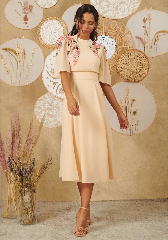 Midi dress for a school event such as a sports day or field tripHope & Ivy Suki Midi Dress, Blush Midi dress for a school event such as a sports day or field tripHope & Ivy Suki Midi Dress, Blush