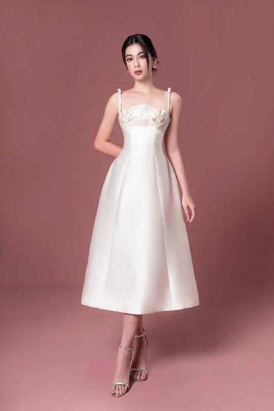High - low hem midi dress for a modern and stylish lookLili A-line Strappy Taffeta Midi Dress High - low hem midi dress for a modern and stylish lookLili A-line Strappy Taffeta Midi Dress