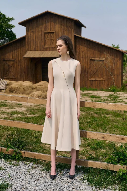 90s - inspired grunge midi dress with a casual and edgy lookMidge A-line Round Neck Twill Midi Dress 90s - inspired grunge midi dress with a casual and edgy lookMidge A-line Round Neck Twill Midi Dress