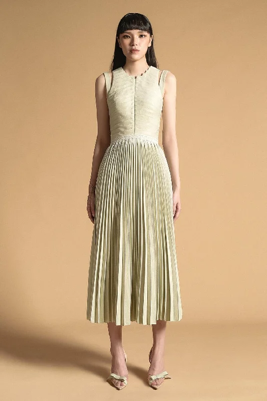 Midi dress for travel due to its versatility and durabilityNoah Pleated Extended Flap Polyester Midi Dress Midi dress for travel due to its versatility and durabilityNoah Pleated Extended Flap Polyester Midi Dress