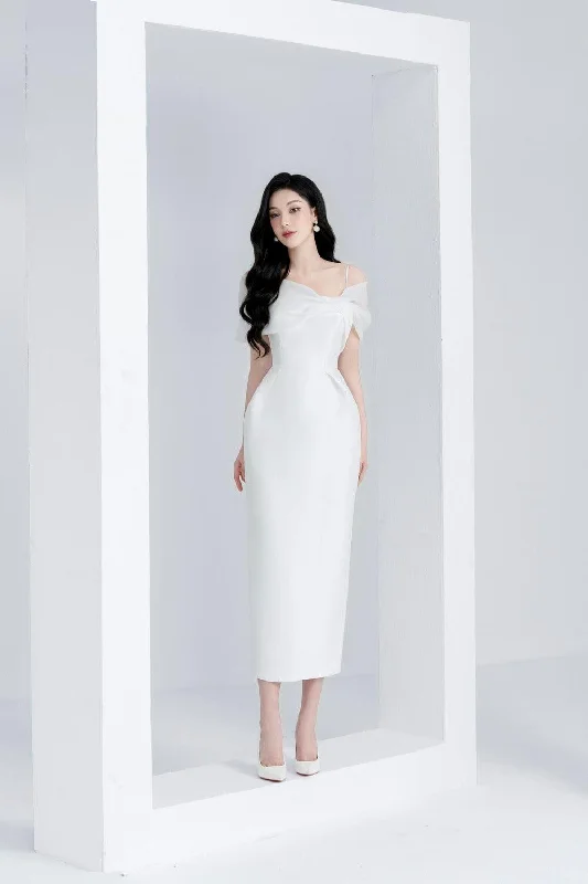 Midi dress for a night out at a club or partyRoselily Pegged Off-Shoulder Twisted Woven Midi Dress Midi dress for a night out at a club or partyRoselily Pegged Off-Shoulder Twisted Woven Midi Dress