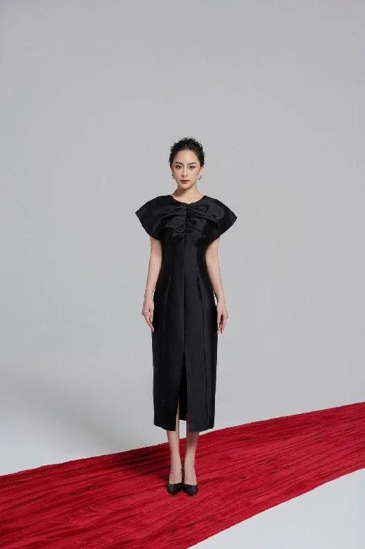 Mermaid - style midi dress for a figure - hugging and glamorous lookTaffy Sheath Round Neck Taffeta Midi Dress Mermaid - style midi dress for a figure - hugging and glamorous lookTaffy Sheath Round Neck Taffeta Midi Dress
