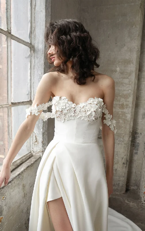 A - line ball gown wedding dress with cathedral train99233
