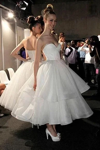 Sleeve - less wedding dress for a summer weddingA Line Strapless Sweetheart Organza Tea Length Wedding Dresses, Prom Dresses cg7319 Sleeve - less wedding dress for a summer weddingA Line Strapless Sweetheart Organza Tea Length Wedding Dresses, Prom Dresses cg7319