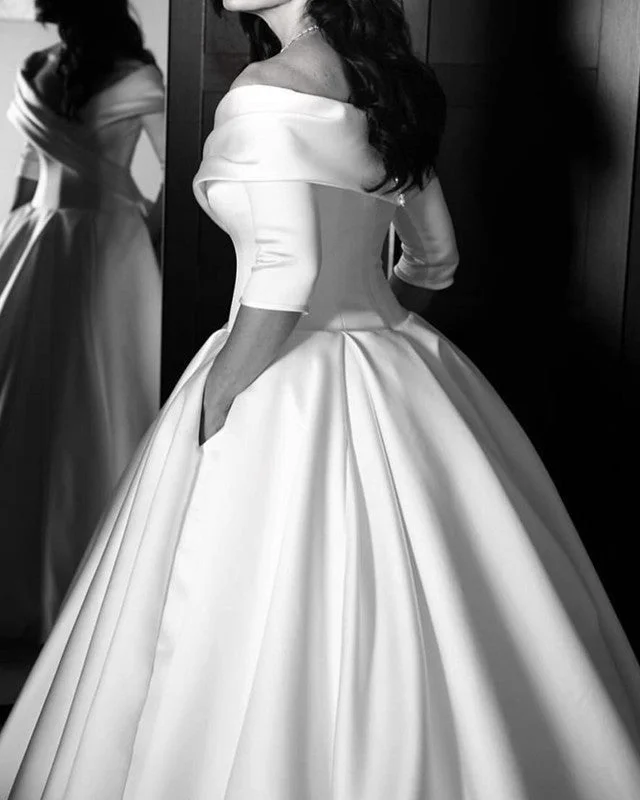Scarlett - O'Hara - inspired wedding dressSleeved Ball Gown Satin Wedding Dress With Pockets Scarlett - O'Hara - inspired wedding dressSleeved Ball Gown Satin Wedding Dress With Pockets