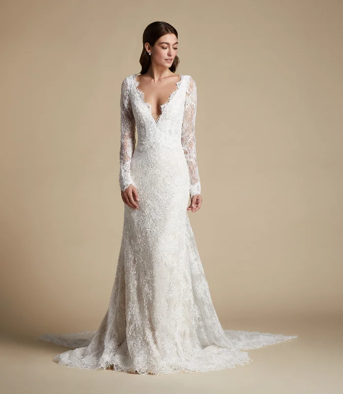 Church - suitable long - sleeved wedding dressAllison Webb Prescott - Size 10