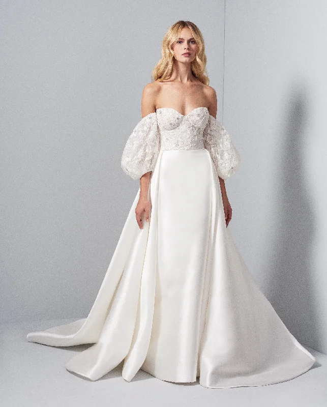 Italian - made luxury wedding dressAllison Webb Sinclaire 42012 - Size 10