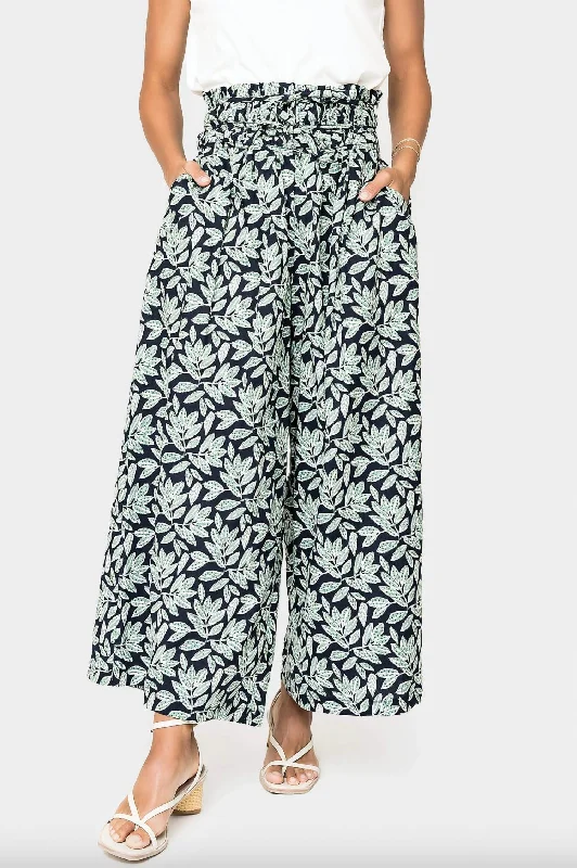Striped pants for women in a bold lookArielle Pant In Forest Navy