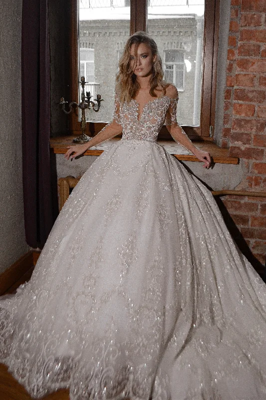 Scuba - fabric wedding dress for a modern fitSparkly Ball Gown Batist