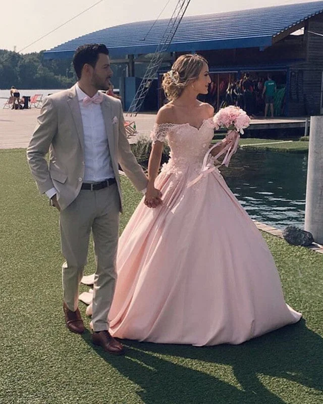 Imported high - quality wedding dressBeautiful Lace Off The Shoulder Ball Gown Satin Wedding Dresses Imported high - quality wedding dressBeautiful Lace Off The Shoulder Ball Gown Satin Wedding Dresses