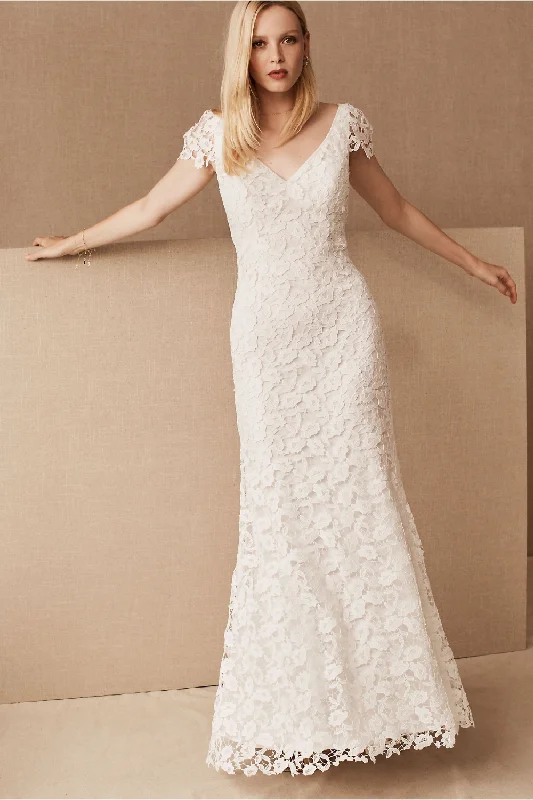 Sleeve - less wedding dress for a summer weddingBHLDN Wtoo Francila Gown