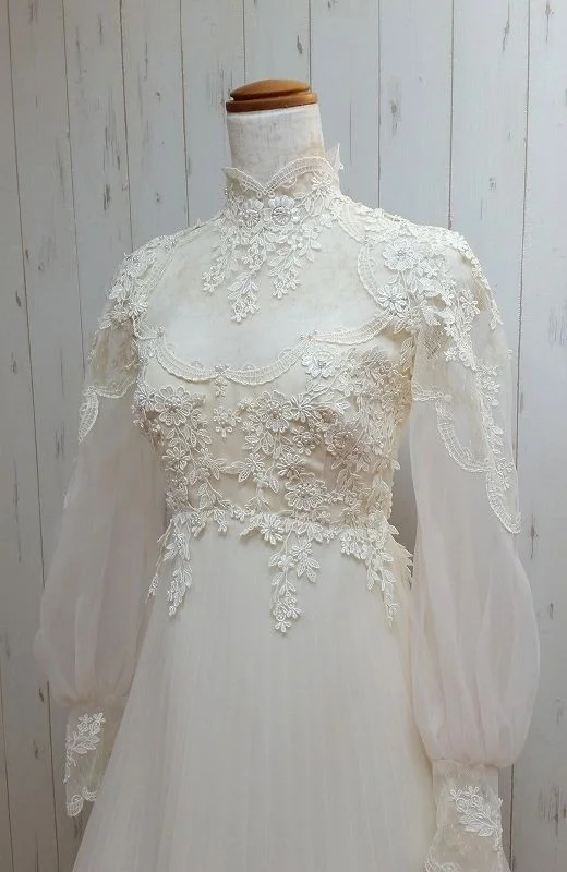 Peplum - style wedding dress for a flattering silhouetteCharming Wedding Dresses,White A-line High Neck Bridal Gowns, Long prom dress cg16155 Peplum - style wedding dress for a flattering silhouetteCharming Wedding Dresses,White A-line High Neck Bridal Gowns, Long prom dress cg16155