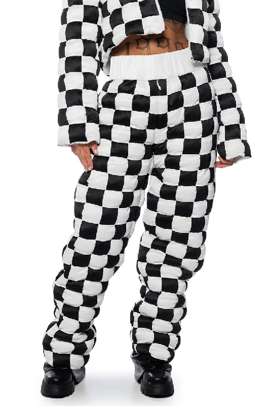 Corduroy skinny pants for women in a modern fitCHECKMATE WOVEN JOGGER