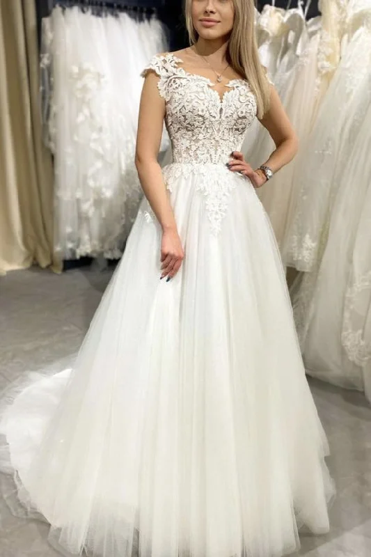 Bridal couture wedding dress by famous designerElegant Tulle Wedding Dresses Appliques prom dresses cg16664 Bridal couture wedding dress by famous designerElegant Tulle Wedding Dresses Appliques prom dresses cg16664
