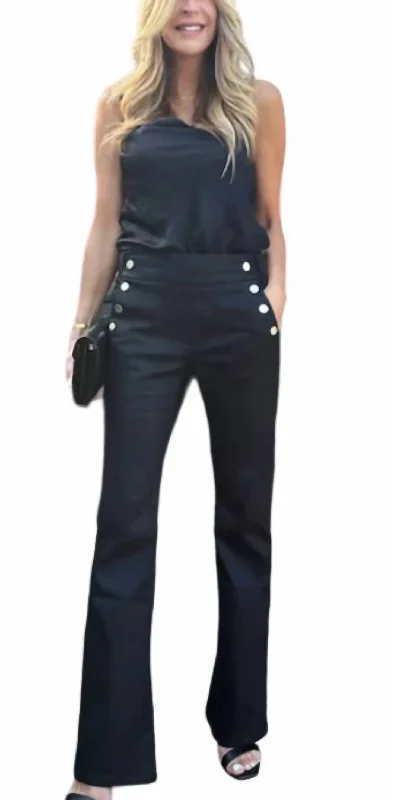 Tartan pants for women in a Scottish patternEllen Pants In Black Stripe