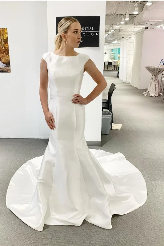 Drop - waist 1920s - style wedding dressFit&Flare Satin Wedding Gown with Buttons Back Drop - waist 1920s - style wedding dressFit&Flare Satin Wedding Gown with Buttons Back