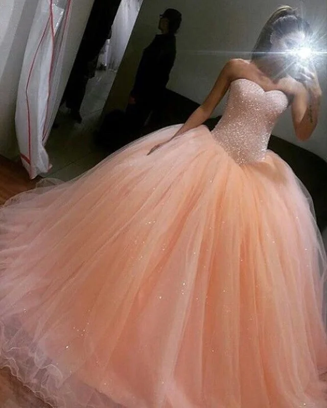 Belted sheath wedding dress for a sleek lookFully Crystal Beaded Sweetheart Drop Waistline Tulle Wedding Ball Gown Dresses Belted sheath wedding dress for a sleek lookFully Crystal Beaded Sweetheart Drop Waistline Tulle Wedding Ball Gown Dresses
