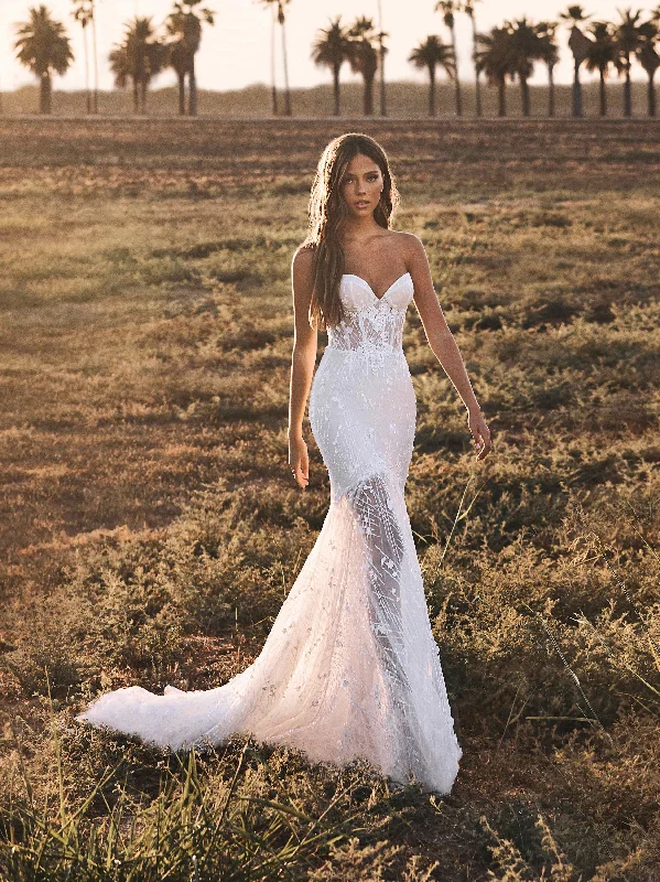 Off - the - shoulder ball gown wedding dressG-521