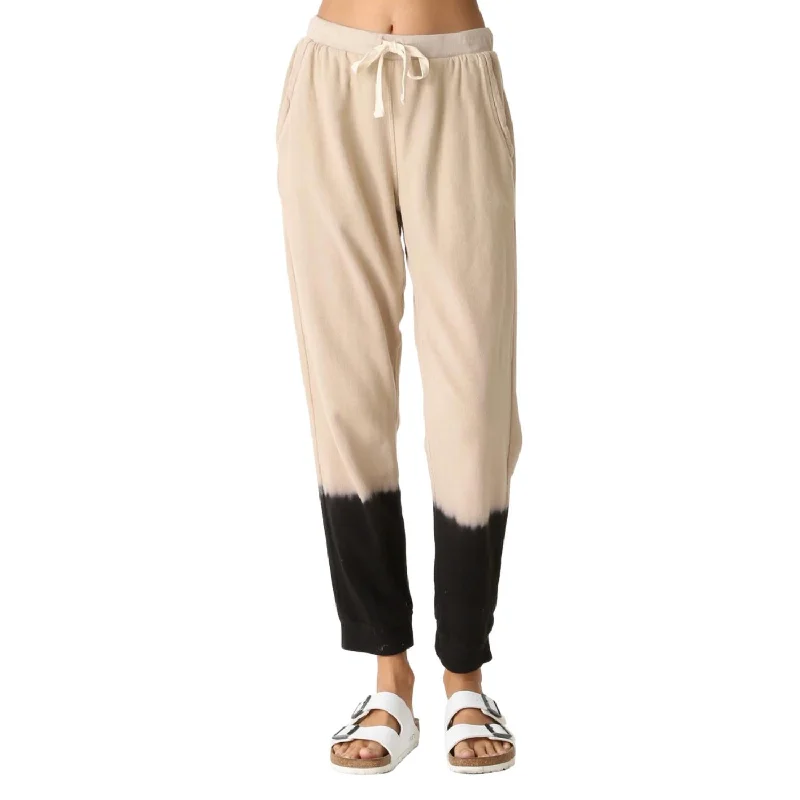 Sequined wide leg jeans for women in a glamorous and party - ready styleHarbor Sweatpants In Beachwood/onyx Sequined wide leg jeans for women in a glamorous and party - ready styleHarbor Sweatpants In Beachwood/onyx