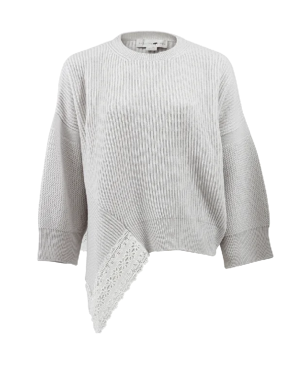 Trousers with front pleats for women in a formal and tailored lookLace Hem Sweater