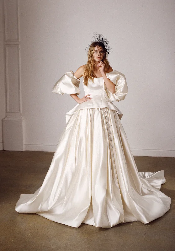 Bohemian - style off - the - shoulder wedding dressLady G