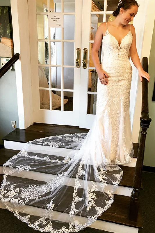 Floral - appliqued wedding dress for a feminine lookLong Mermaid Spaghetti Strap Ivory Wedding Dress Floral - appliqued wedding dress for a feminine lookLong Mermaid Spaghetti Strap Ivory Wedding Dress