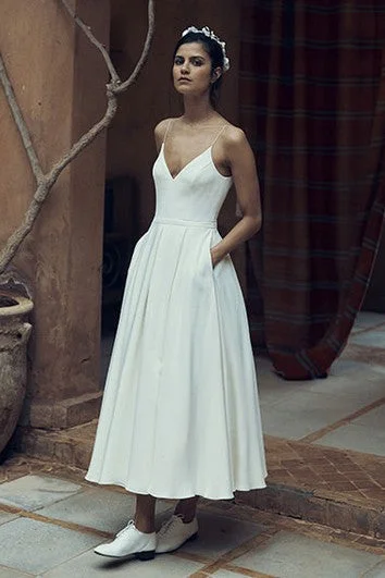 Princess - style wedding dress with a big skirtSexy Chiffon Spaghetti Zippered Deep-V Back Wedding Dress with Pocket Princess - style wedding dress with a big skirtSexy Chiffon Spaghetti Zippered Deep-V Back Wedding Dress with Pocket