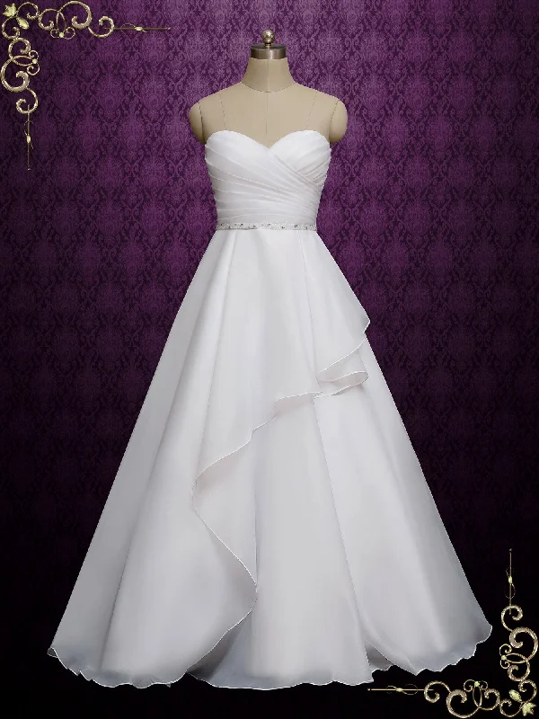 Cocktail - length wedding dress for a casual ceremonyStrapless Organza Wedding Dress AIDA Cocktail - length wedding dress for a casual ceremonyStrapless Organza Wedding Dress AIDA