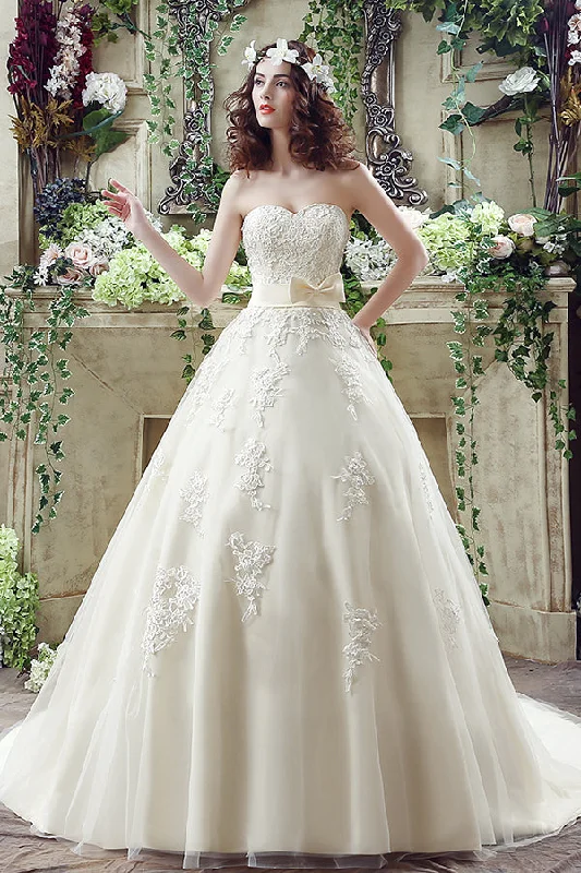 Belted sheath wedding dress for a sleek lookLong Lace-Up Sweetheart A-line Light Yellow Wedding Dress Belted sheath wedding dress for a sleek lookLong Lace-Up Sweetheart A-line Light Yellow Wedding Dress