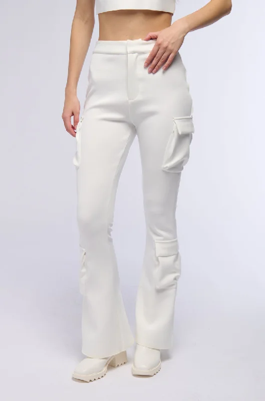 Embroidered denim pants for women in a unique lookTALON POCKET DETAIL FLARE TROUSER