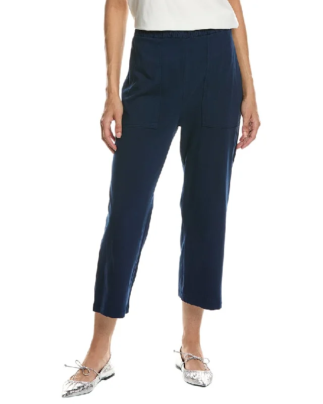 Ripped skinny jeans for women in a edgy styleTHE GREAT The Pure Knits Army Crop Pant