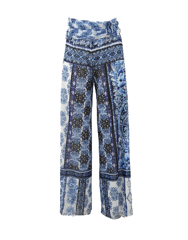 Bootcut dress pants for women in a formal and stylish lookWide Leg Printed Pant
