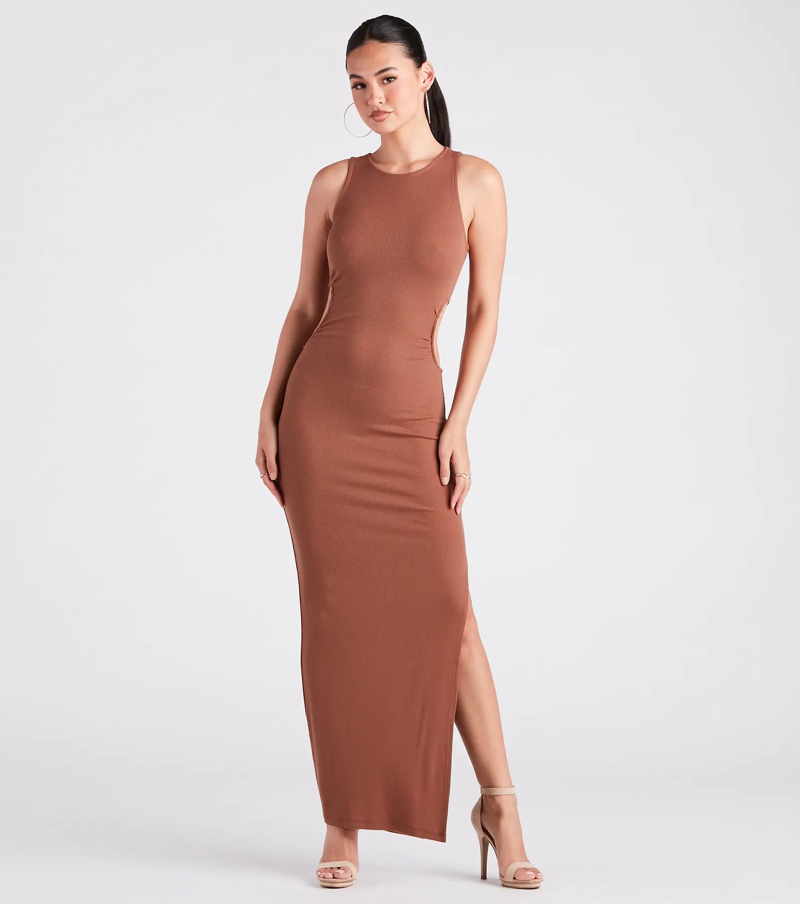 Dresses with Embroidered Birds and Sequined Floral Motifs for Ladies' Nature Inspired and Elegant LookCasual-Chic Style Muse High Slit Maxi Dress Dresses with Embroidered Birds and Sequined Floral Motifs for Ladies' Nature Inspired and Elegant LookCasual-Chic Style Muse High Slit Maxi Dress