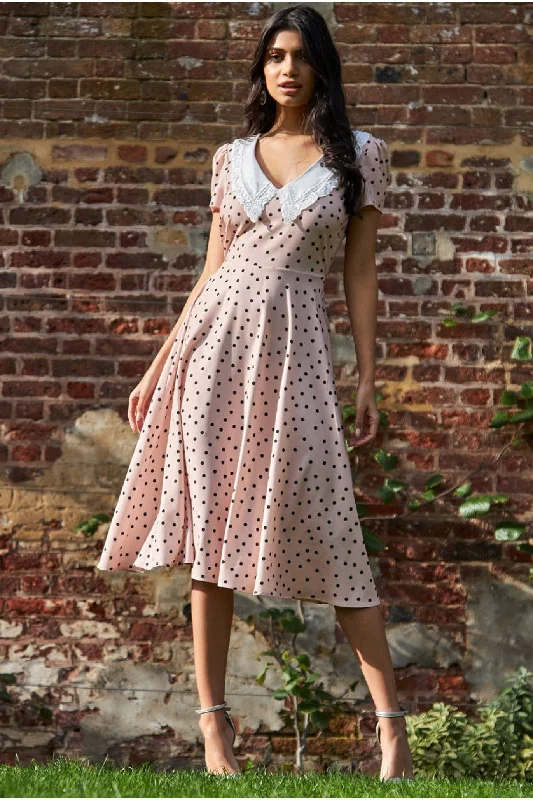 Plus Size Jersey Wrap Dresses for Ladies' Easygoing LookGoddiva Printed Tea Dress With Collar - Beige Plus Size Jersey Wrap Dresses for Ladies' Easygoing LookGoddiva Printed Tea Dress With Collar - Beige