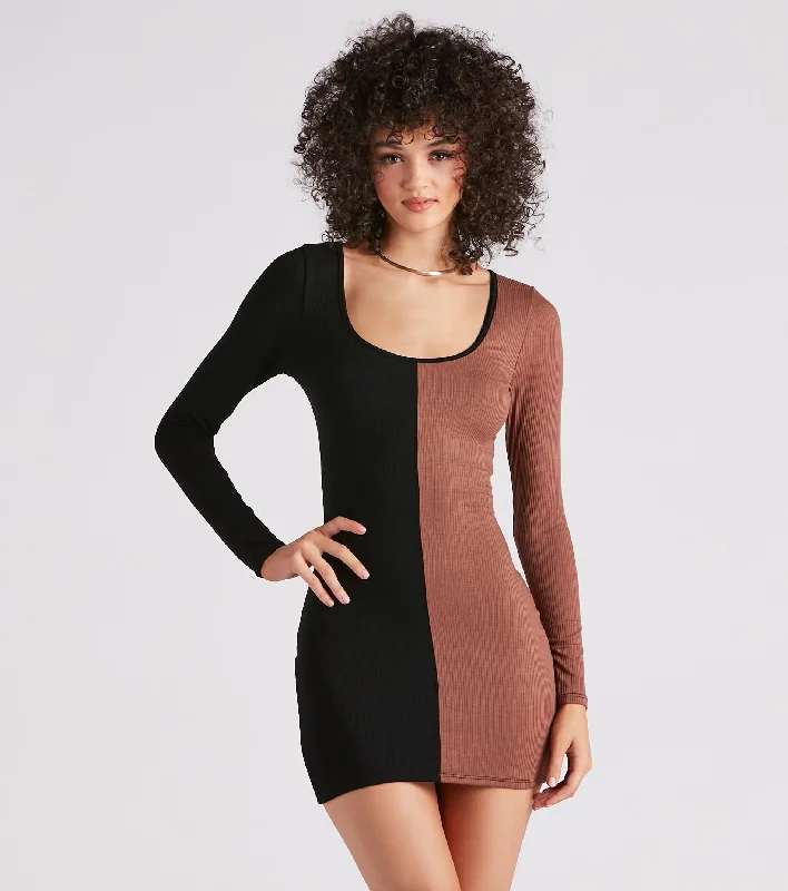 Dresses with Pleated Skirts and Lace Overlay for Ladies' Feminine and Timeless LookSeasonal Surprise Color Block Dress Dresses with Pleated Skirts and Lace Overlay for Ladies' Feminine and Timeless LookSeasonal Surprise Color Block Dress