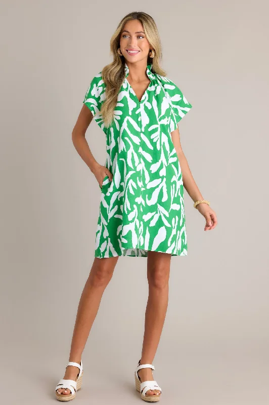 Ombre Dresses with Gradient Colors for Ladies' Stunning Visual AppealTime Of My Life Green Floral Short Sleeve Mini Dress (RESTOCK JULY) Ombre Dresses with Gradient Colors for Ladies' Stunning Visual AppealTime Of My Life Green Floral Short Sleeve Mini Dress (RESTOCK JULY)