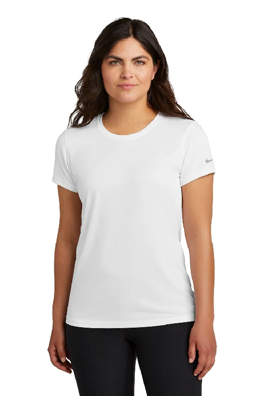 Long - sleeved women's T - shirt with a balloon - sleeve designNike Womens rLegend Dri-Fit Moisture Wicking Short Sleeve Crewneck T-Shirt - White Long - sleeved women's T - shirt with a balloon - sleeve designNike Womens rLegend Dri-Fit Moisture Wicking Short Sleeve Crewneck T-Shirt - White