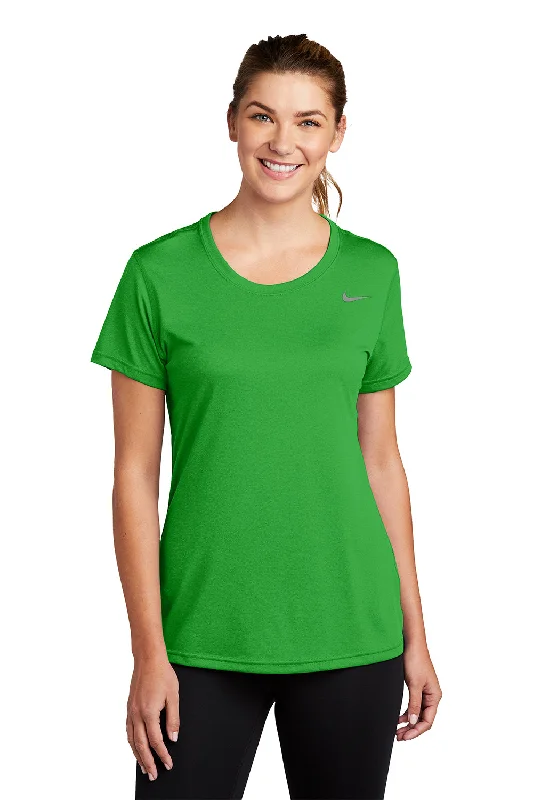 Scoop neck women's T - shirt for a casual lookNike Womens Team rLegend Dri-Fit Moisture Wicking Short Sleeve Crewneck T-Shirt - Apple Green Scoop neck women's T - shirt for a casual lookNike Womens Team rLegend Dri-Fit Moisture Wicking Short Sleeve Crewneck T-Shirt - Apple Green