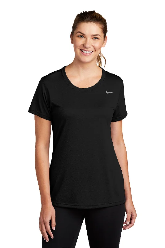 Color - blocked women's T - shirt for a bold statementNike Womens Team rLegend Dri-Fit Moisture Wicking Short Sleeve Crewneck T-Shirt - Black Color - blocked women's T - shirt for a bold statementNike Womens Team rLegend Dri-Fit Moisture Wicking Short Sleeve Crewneck T-Shirt - Black