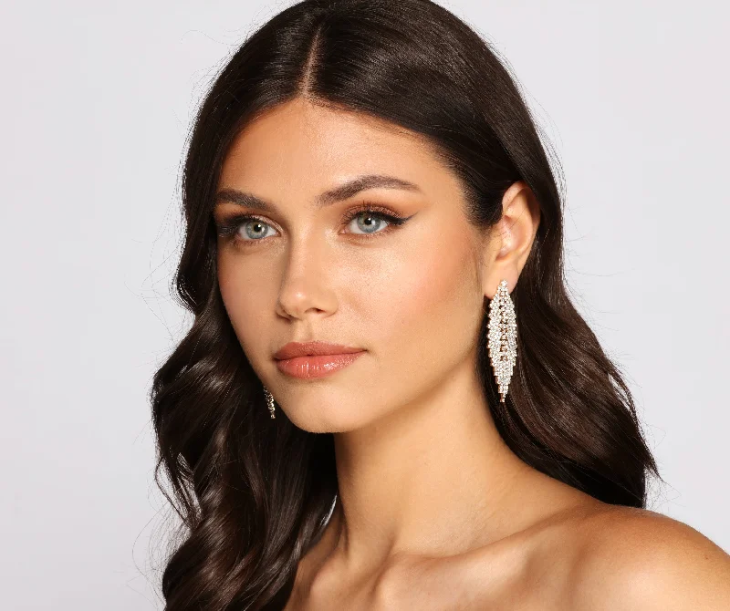 "Boho wedding dresses for women for a free - spirited vibe"Glitzy Rhinestone Chandelier Earrings "Boho wedding dresses for women for a free - spirited vibe"Glitzy Rhinestone Chandelier Earrings