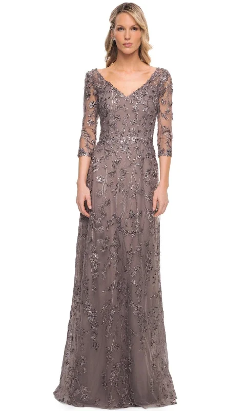 "T - shirt dresses for women for ultimate comfort"La Femme 29994 - Embellished V-Neck Sheath Mother of the Bride Dress "T - shirt dresses for women for ultimate comfort"La Femme 29994 - Embellished V-Neck Sheath Mother of the Bride Dress