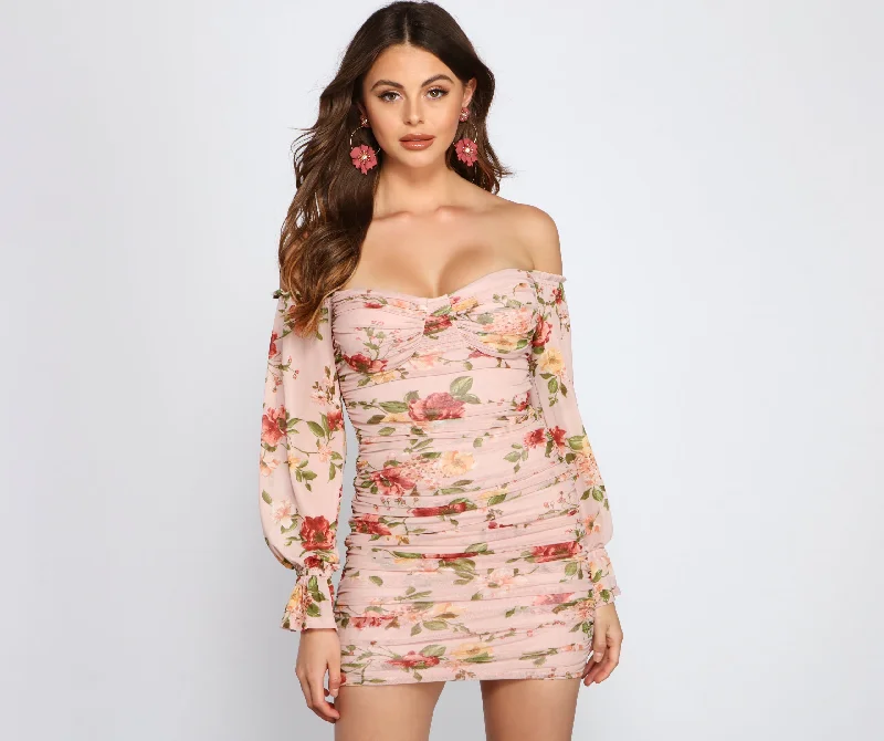 "Smart casual dresses for women for work - to - weekend transitions"Total Sweetheart Floral Mini Dress "Smart casual dresses for women for work - to - weekend transitions"Total Sweetheart Floral Mini Dress